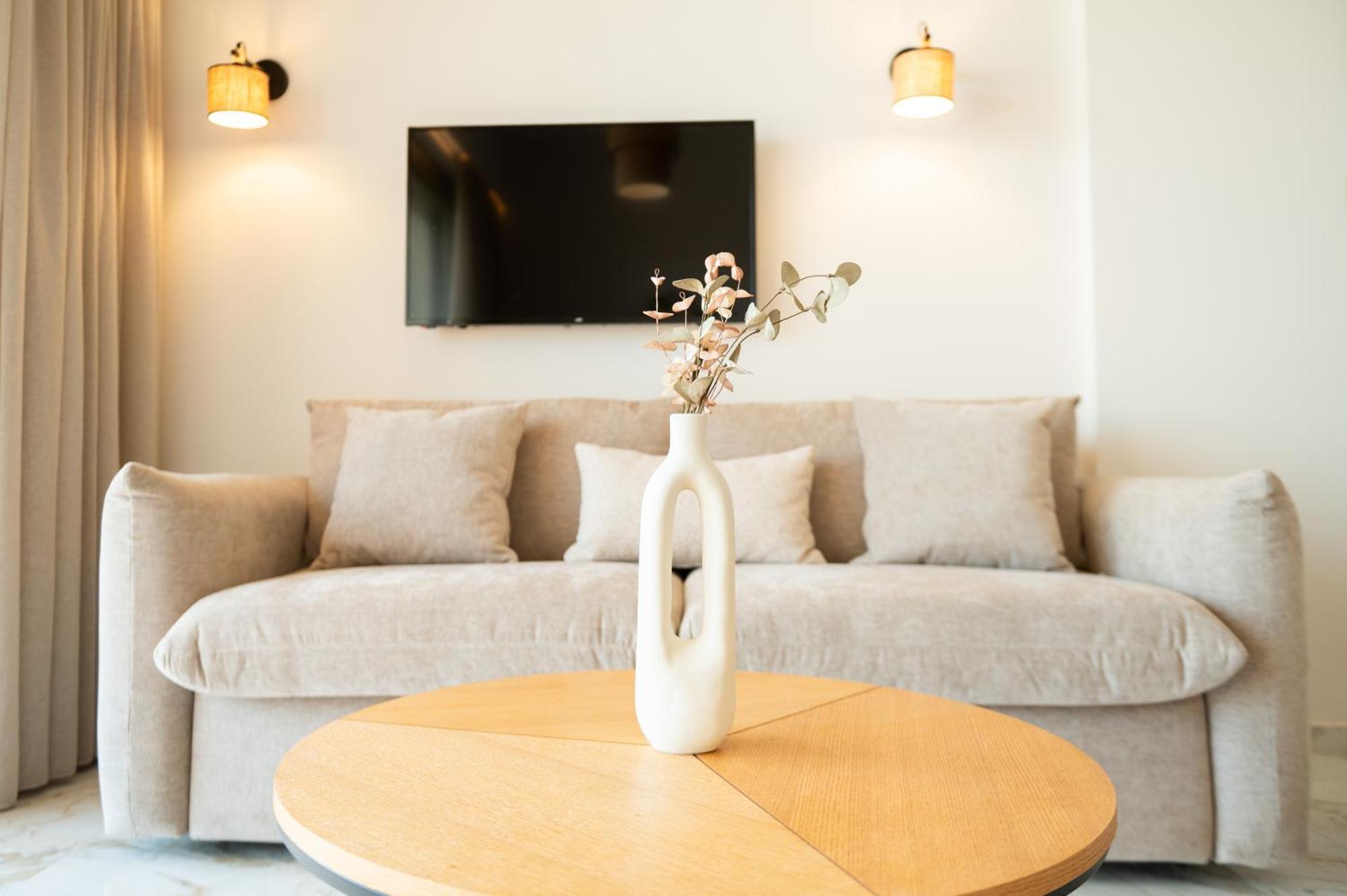 Petradi Suites Kalamata Dış mekan fotoğraf